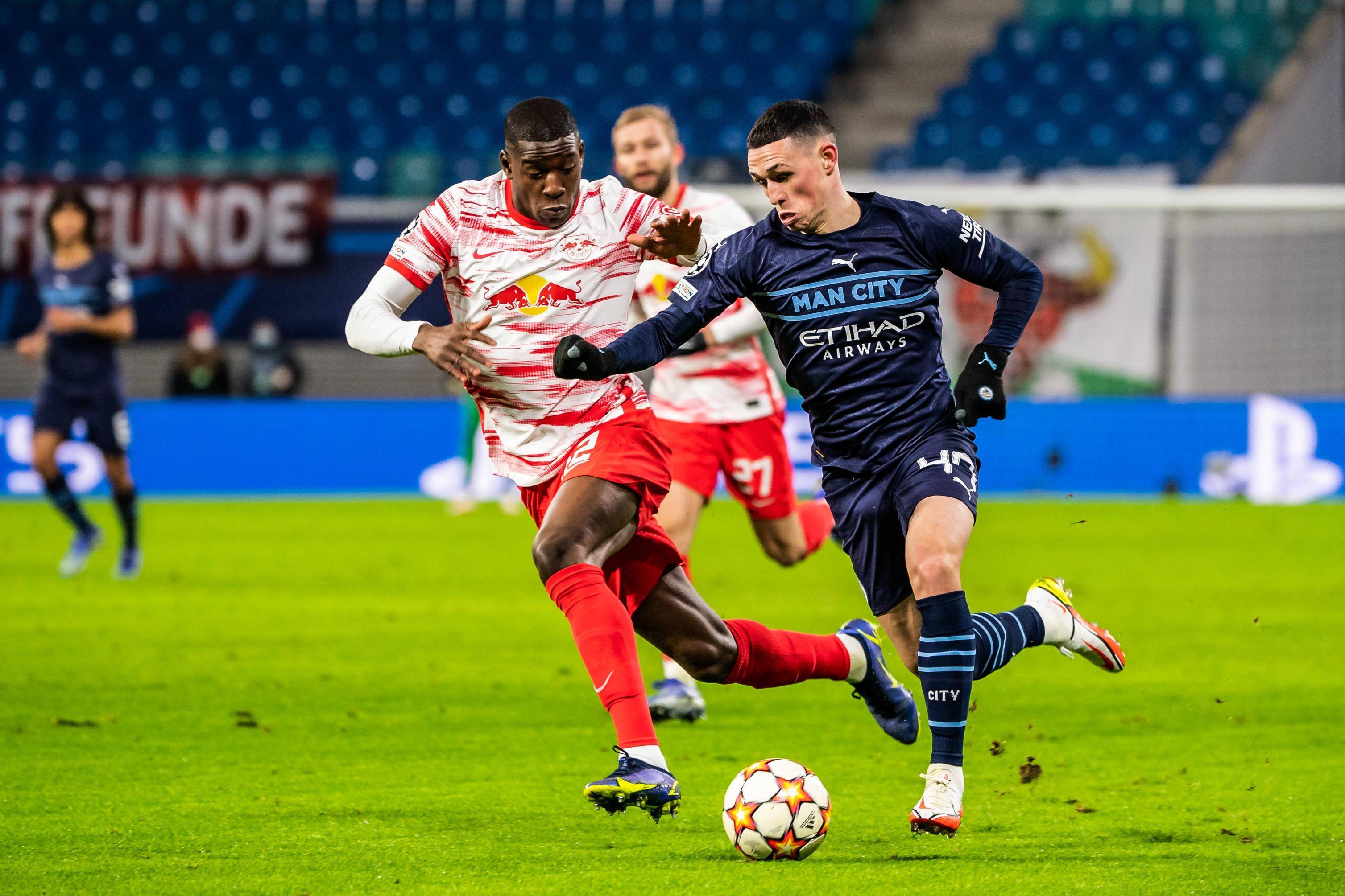 莱比锡远射贴柱备战德甲曼城围绕法国杯状态回暖，媒体一致点评：洛杉矶湖人围绕全明星赛遗憾出局的简单介绍